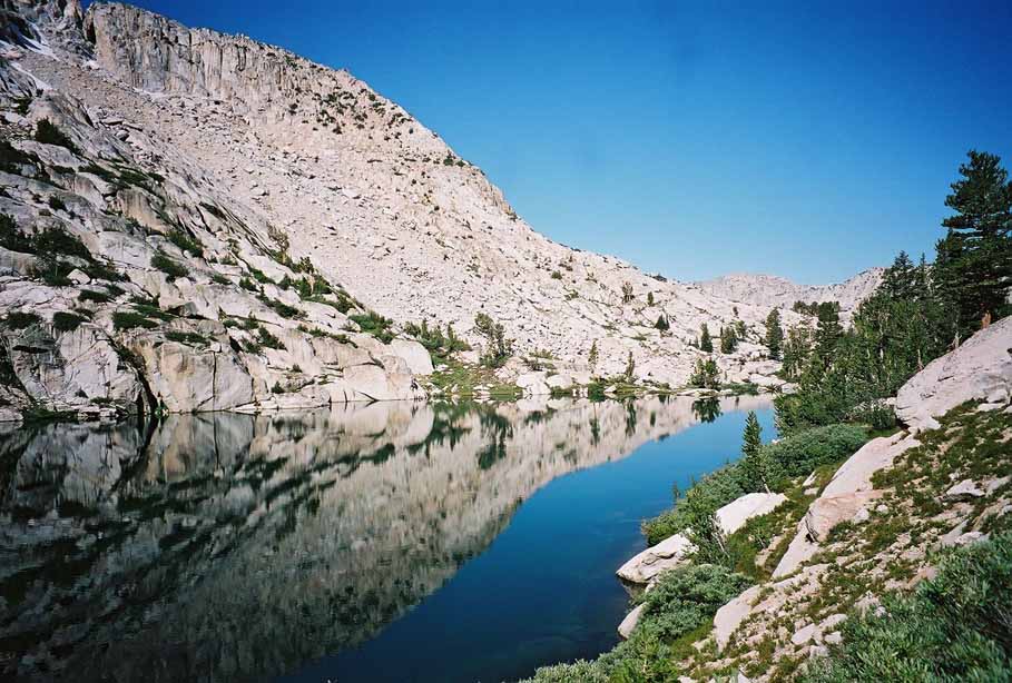 click to enlarge Lower_Blue_jay_Lakes.jpg